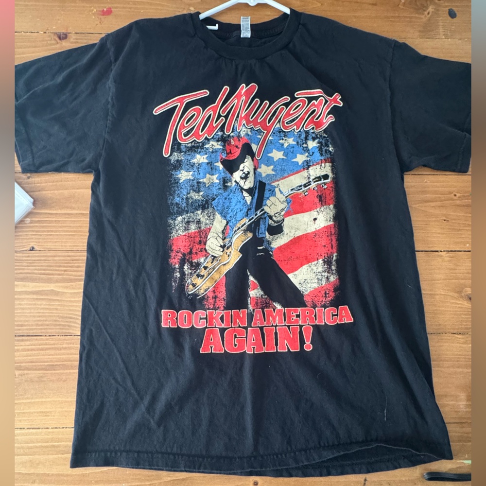 Alstyle Black Tee‎ with Rockin' America Graphic